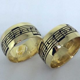 Par de Alianças Notas Musicais 10mm Ouro 18k