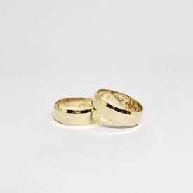 Par de Alianças de Casamento Facetada 5.5 mm 7 gramas 18k