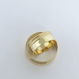 Par de Alianças Ouro 18k Reta 6 mm 7 gramas 1 Brilhante