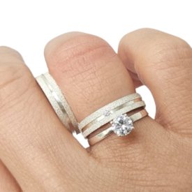 Alianças de Namoro Compromisso Prata 950 com Zirconia 4mm Diamantada - Anel Brinde